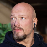 У Никиты Панфилова родился третий ребенок — актер раскрыл пол и имя малыша