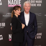 Ричард Гир вышел в свет с молодой супругой 