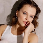 Актриса Ника Здорник купила свою первую квартиру